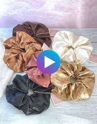 Giant Silk Satin Neutral Scrunchies Jumbo Erde Tonte Scrunchies Goldene Scrunchie Neutral Neutral Frisuren Lang Satin