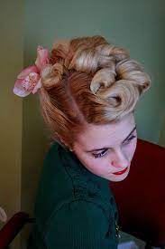 The 40 S Updo Hair Styles Vintage Hairstyles Retro Hairstyles