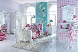 غرف نوم للصبيان والبنات بألوان حيوية وتصاميم مبتكرة