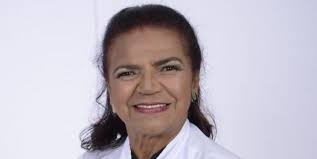 Mabel Costa dos Santos recebe homenagem na Câmara Municipal