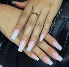 Acrylics are a combination of a liquid monomer and a powder polymer that form a paste which is bonded to the natural nail. Pin On Bangin Nail Designs