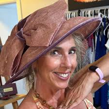 What are some things to do and places to eat in the St. Pete area?