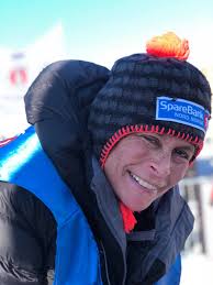 FL-500: Isabelle Travadon finished #27 with her Siberian huskies. One of  them, Himalaya, has only one eye! The dog's eye once got an infection and  could not be saved