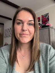 Could someone please put a shorter version of blond hair