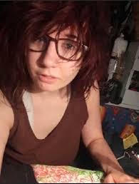 Elise Avery's Instagram, Twitter & Facebook