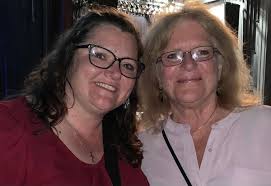 Shelly Downing's Instagram, Twitter & Facebook