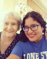 Does anyone have a photo of Carl Hauer-Simmonds?