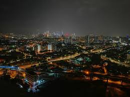 Once the capital of the white rajahs of sarawak, now with a population of some 600,000. Lakeville Residence Klcc View 3br Jln Kuching Jln Ipoh Kuala Lumpur Updated 2021 Prices
