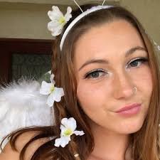 Rachel Brack's Instagram, Twitter & Facebook