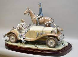 Lladro Roadster With Horse Rider Grouping 13 1 2 H X Feb 27 2018 Bill Hood Sons Art Antique Auctions In Fl Lladro Lladro Porcelain Horse Rider