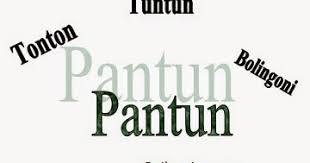 Pantun dikenal dengan berbagai nama di berbagai bahasa di nusantara dalam bahasa jawa pantun dikenal dengan sebutan. Pengertian Pantun Dari Berbagai Daerah Ilmusiana