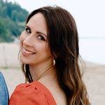 Hilary Hyde's Instagram, Twitter & Facebook