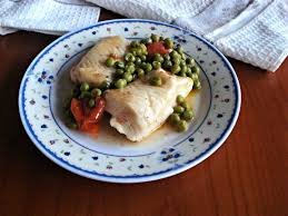 Scopri tutte le proprietà, i benefici e le ricette con i piselli. Filetti Di Merluzzo Ai Piselli E Pomodorini