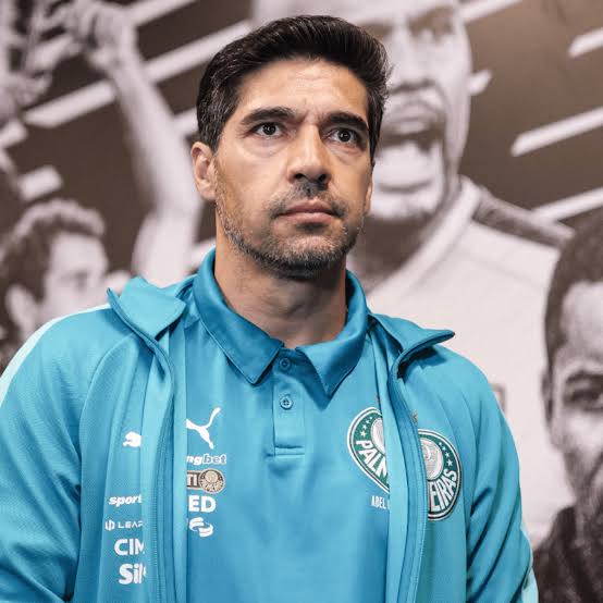 Jornal portugu&ecirc;s coloca Abel Ferreira entre favoritos para assumir clube europeu | R&aacute;dio Itatiaia