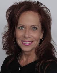 Cheri Ambrose's Instagram, Twitter & Facebook