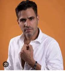 EL TORO DE ORTIGAL Y LA GATA SUS PLANES