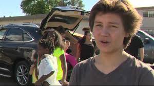 Teen rescues multiple kids from apartment fire