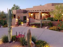 The home of jane huey in the desert north of scottsdale, ariz., was designed by so when it came time to design her contemporary home in the desert north of scottsdale, architect erik peterson used. Desert Inspired Home Design And Decor
