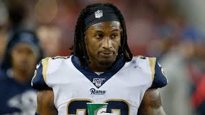 As of 2019, todd gurley ii reportedly earns around $14,375,000 as his yearly salary from los. Nfl Die Los Angeles Rams Lassen Running Back Todd Gurley Ziehen Kicker