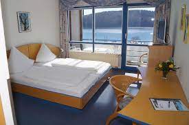Haus am see ממוקם ב klippenberg 1, 34513 waldeck, גרמניה, ליד המקום הזה: Hotel Haus Am See Waldeck Hessen 79 Empfehlungen