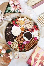 Quick, easy, and fun, chocolate fondue is a perfect dessert for parties or intimate dinners. How To Make A Beautiful Dessert Fondue Platter For A Party