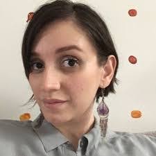 Elizabeth Kuster's Instagram, Twitter & Facebook