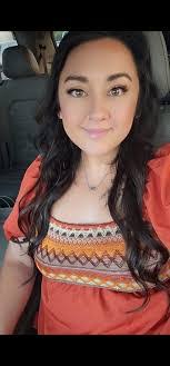 Starlyn Smith's Instagram, Twitter & Facebook