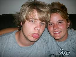 Kari Richards's Instagram, Twitter & Facebook