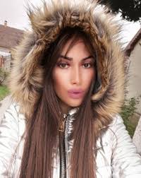 BILA JE NAJVEĆI BLAM, A SADA... Pogledajte šok transformaciju rijaliti  učesnice, uživa na jahti i NAPLAĆUJE svoje telo! (FOTO)