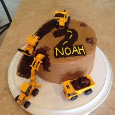 Birthday Cake For 2 Year Old Boy Images Construction Cake For My 2 Year Old Boy He Loves Trucks And Diggers Construction Cake Construction Birthday Cake Boy Birthday Cake
