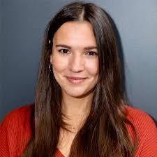 Tina Tully's Instagram, Twitter & Facebook