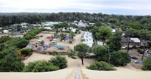 Check spelling or type a new query. Lentement Mais Inexorablement La Dune Du Pyla Grignote Campings Et Foret Le Point