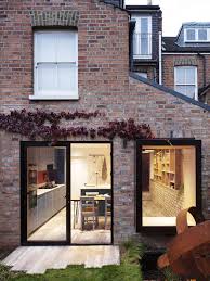 Une Cuisine Contemporaine Dans Une Extension En Briques Planete Deco A Homes World Cuisine Contemporaine Maison De Ville Terrasse Victorienne