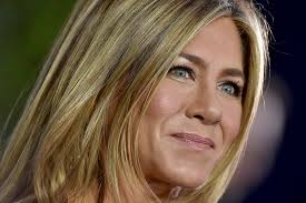 Why jennifer aniston and brad pitt won't have a moment at the 2020 oscars. Jennifer Aniston Preps For The Emmys In The Most 2020 Way Possible Newbeauty