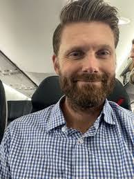 Gary Burba's Instagram, Twitter & Facebook