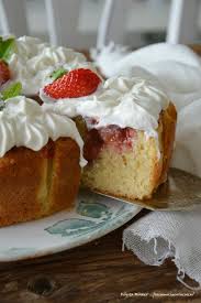 Allrecipes has more than 50 trusted poke recipes complete with ratings, reviews and baking tips. Poke Cake Alle Fragole Facciamo Che Ero La Cuoca