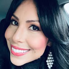 Nadia Cabrera : You ARE Beautiful