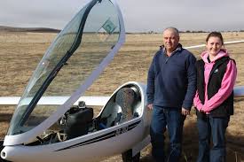 Glider pilots set to soar to new heights near Canberra due to weather  phenomenon