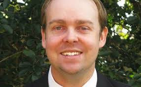 Clinton Mead's Instagram, Twitter & Facebook