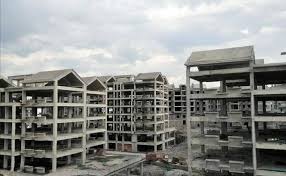 中国“3大烂尾楼”背后，已经交了预付款的业主们，该怎么办？_房地产_因为_原因