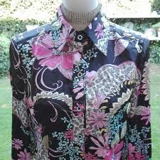 Elegante da presentatore dj, evento moda smoking. Ù…Ø´ÙƒÙ„Ø© Ø³ÙŠØ¦Ø© Ù…Ø­Ø¨Ø· Camicie Fiori Uomo Anni 70 Analogdevelopment Com