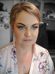 SALT Artistry & Beauty added a...