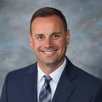 100+ profilů „Winkleblack“