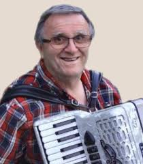 Al via il Premio Ceccarelli. Lo show della fisarmonica