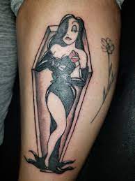 The smooth, 280 gsm matte archival paper produces superior color saturation for artwork reproductions. Tattoo Uploaded By Pintura Carrion Jessica Rabbit Morticia Addams 1522228 Tattoodo