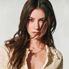 Katelyn Abrams's Instagram, Twitter & Facebook