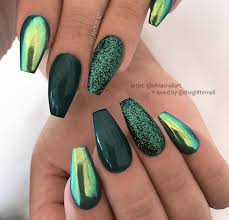 Go to my nail art blog for more pictures and videos tutorials : Pin By Sonia S Boards On Christmas Nails Green Acrylic Nails Green Nails Green Nail Designs