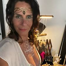 Kathleen Wright (@kathenna) • Instagram photos and videos