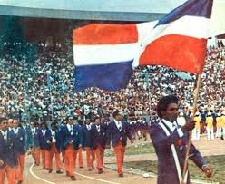 Comparte la española con la república de haití, habiendo sido invadida por esta en el siglo xix. Efemerides Un Dia Como Hoy Se Celebraron Juegos Centroamericanos Sto Domingo 1974 Deportivapp By Vic Baez