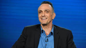 For the character, see hank azaria (character). The Simpsons Hank Azaria Apologises For Voicing Indian Character Apu Bbc News